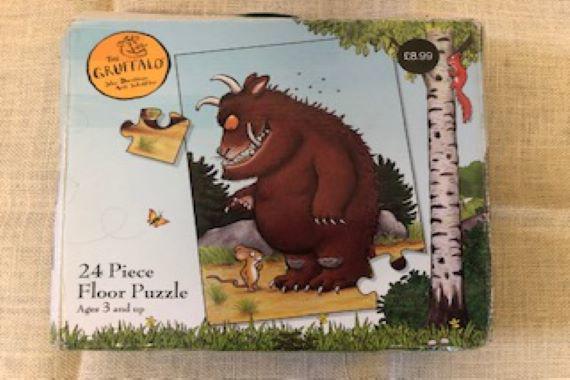 a picture of the gruffalo floor jigsaw