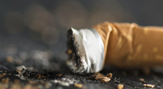 A discarded cigarette end 570x310