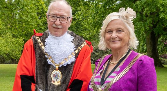 Mayor of Cheshire East Cllr Rod Fletcher and deputy mayor Cllr Marilyn Houston  -Web 570x310