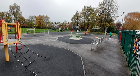 06/11/2025 - New 'pocket parks' open in Crewe to boost community wellbeing