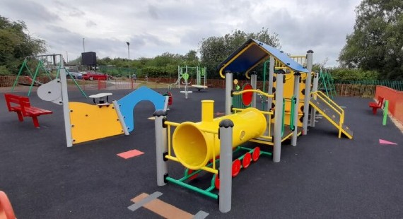 School crescent pocket park