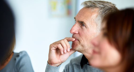 Stock image - meeting - web 570x310
