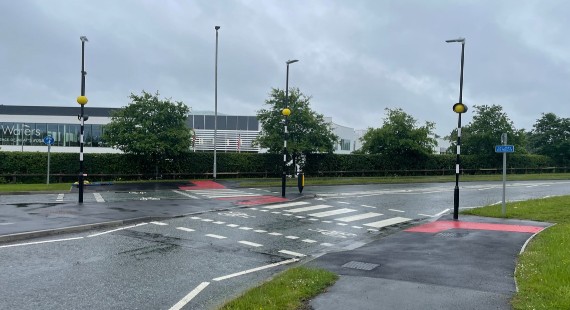 Wilmslow pedestrian crossing 570x310